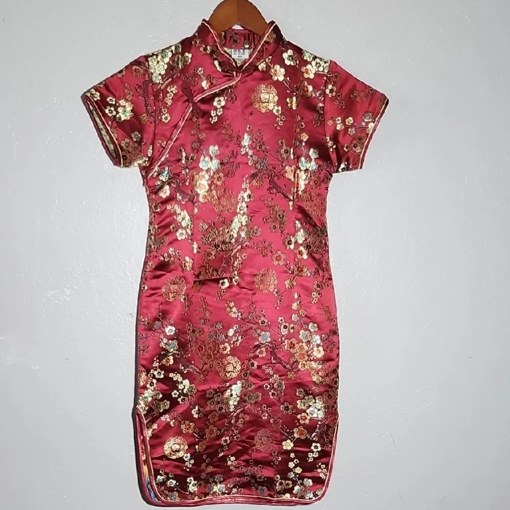 Quju Tang beautiful red